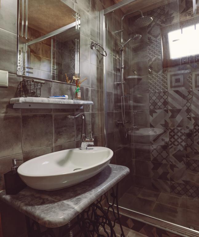 Casa De Khasia Zugdidi Buitenkant foto