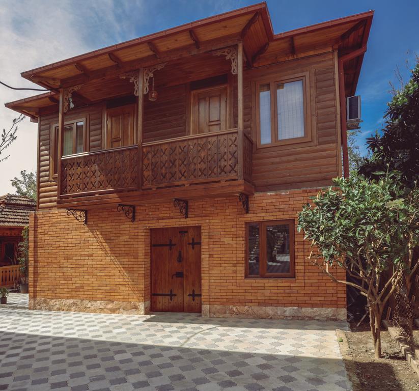 Casa De Khasia Zugdidi Buitenkant foto