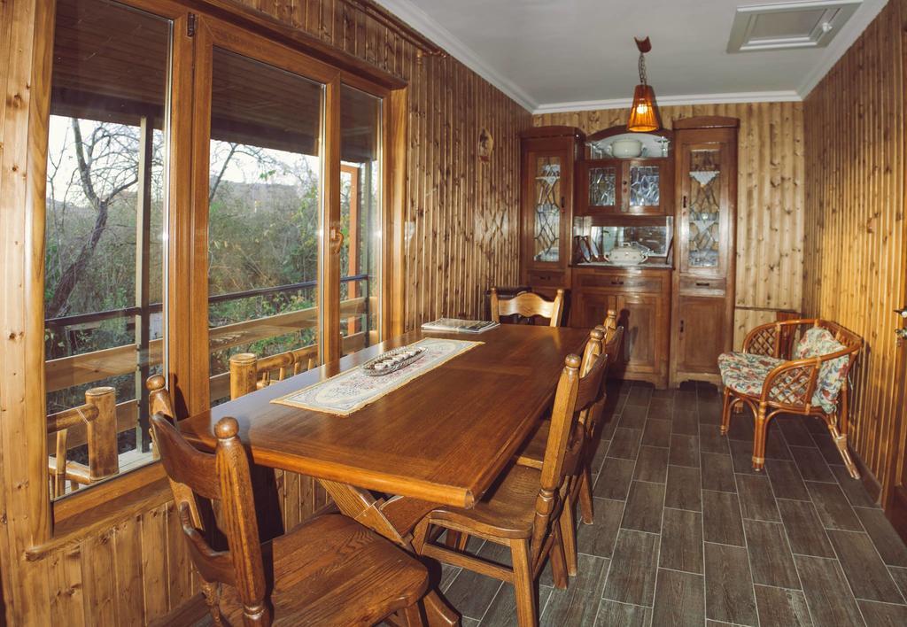 Casa De Khasia Zugdidi Buitenkant foto