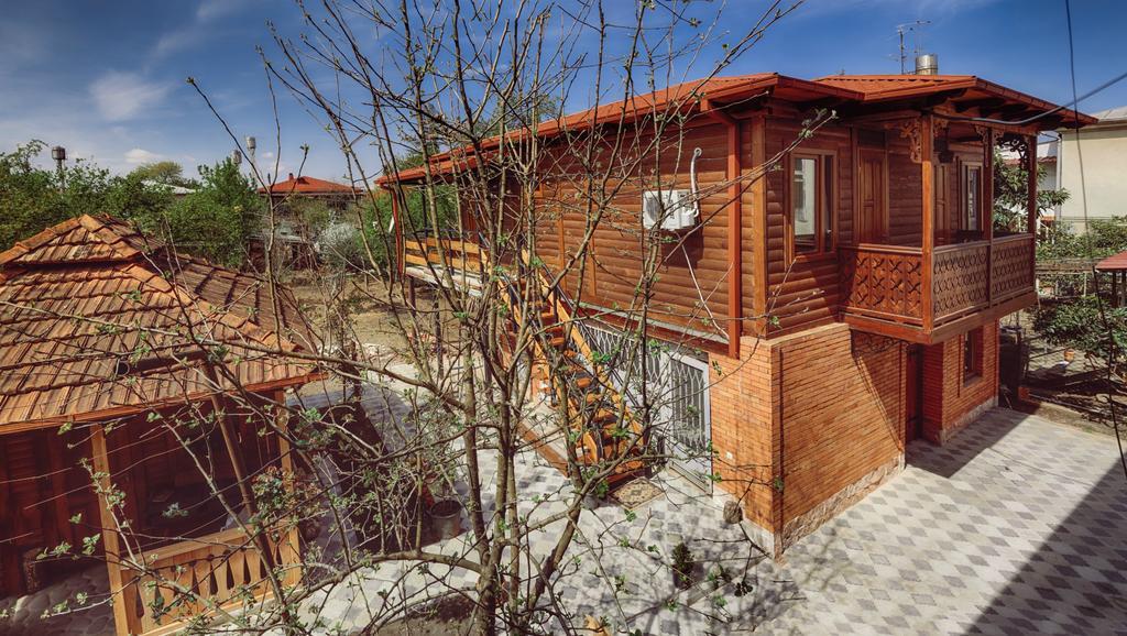 Casa De Khasia Zugdidi Buitenkant foto
